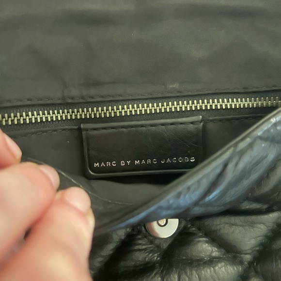Marc by Marc Jacobs Black Leather Quilted Juli Crossbody - Picture 5 of 7